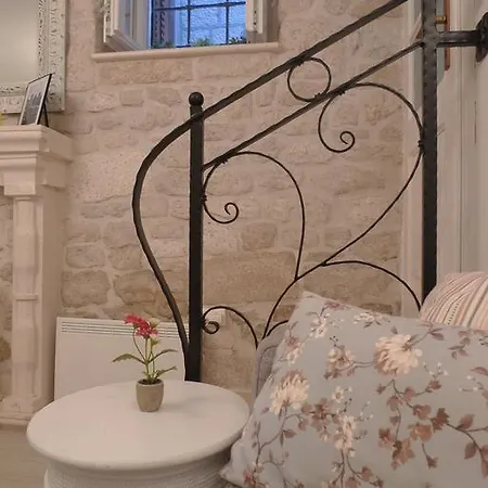 House Vilovic شقة كورتْشولا